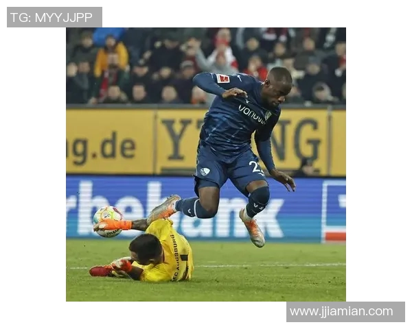 足球三剑客的传奇岁月与他们对足球的深刻影响